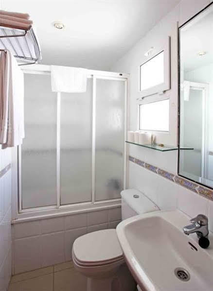 Apartamentos La Proa Torremolinos Eksteriør billede